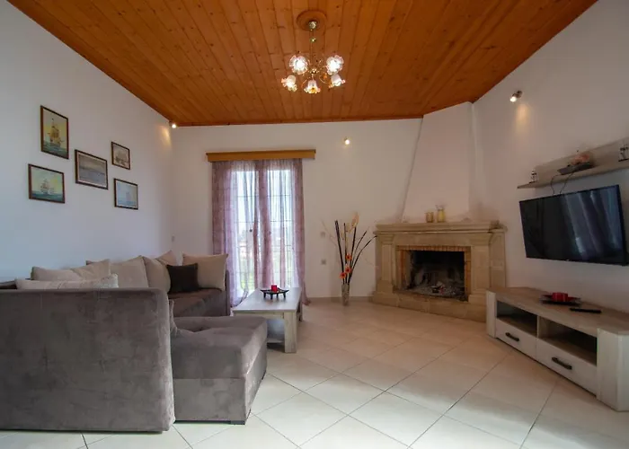 Family Private Homes & Sea View By 